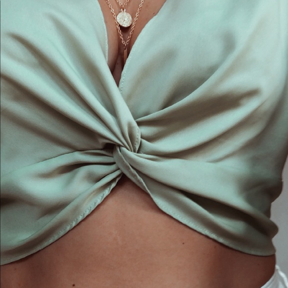 NWOT Sage front twist top - Picture 11 of 12